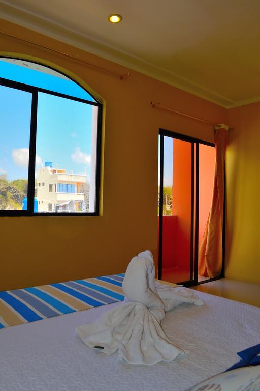 Hostal Duncan Puerto Ayora  Exteriör bild