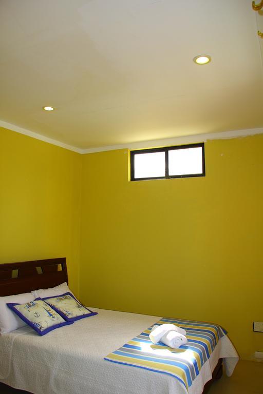 Hostal Duncan Puerto Ayora  Exteriör bild