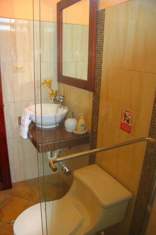 Hostal Duncan Puerto Ayora  Exteriör bild