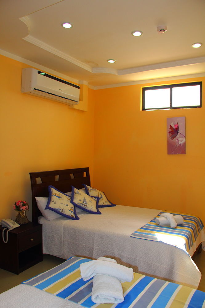 Hostal Duncan Puerto Ayora  Exteriör bild