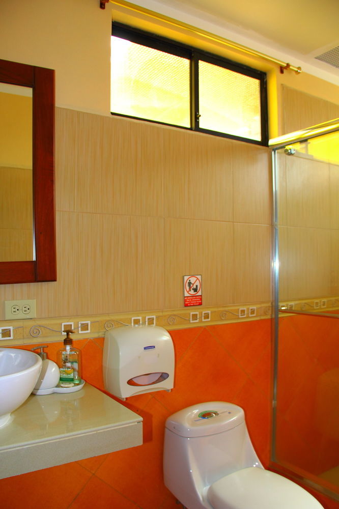 Hostal Duncan Puerto Ayora  Exteriör bild